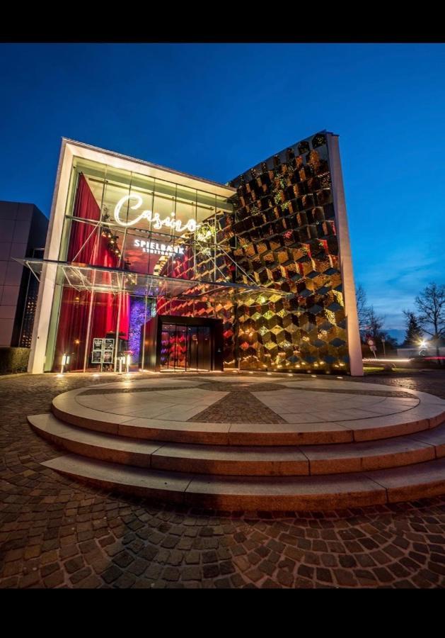 Flyhigh Apartment Stuttgart Estugarda Exterior foto